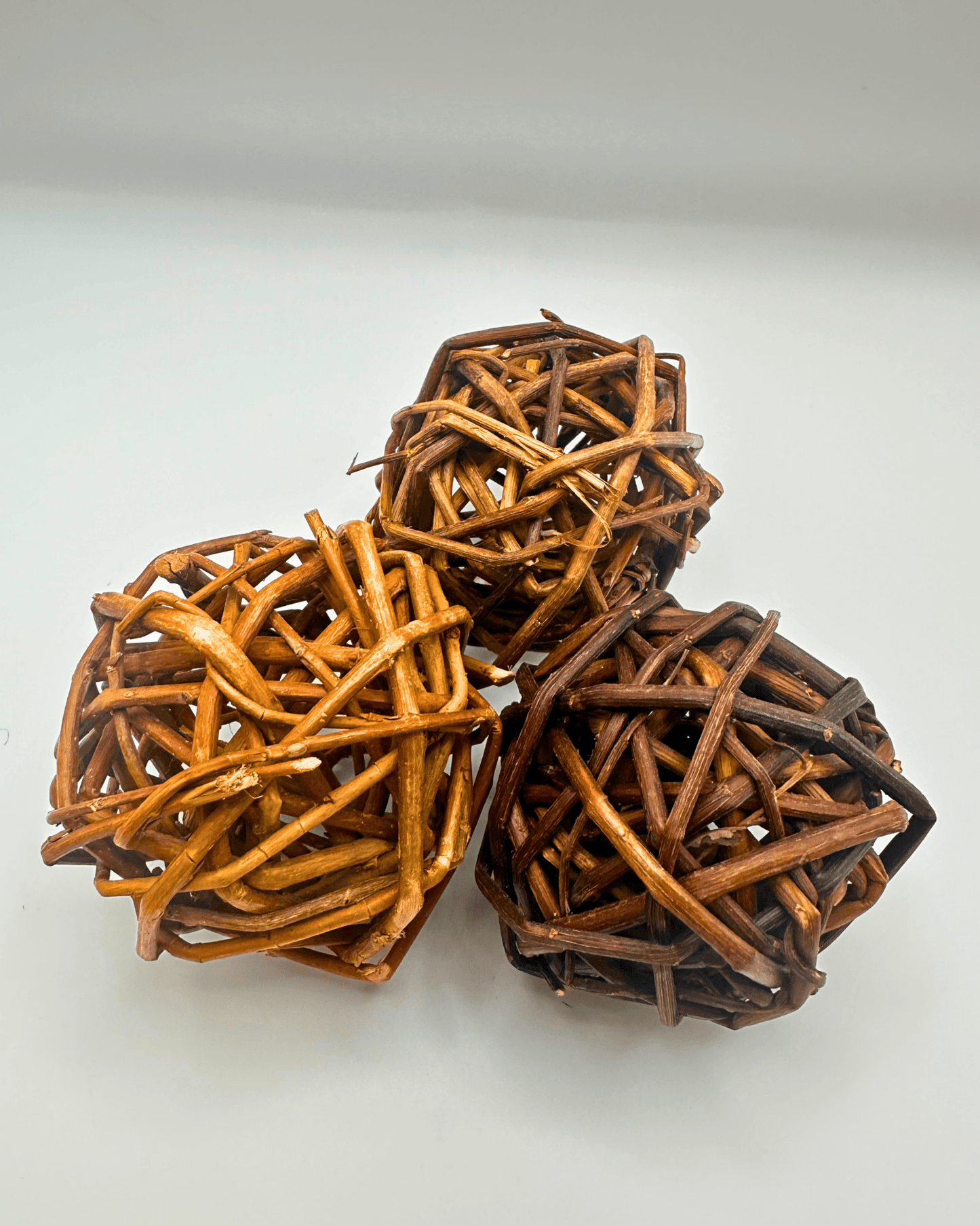 Willow Bark Chew Balls - Hippity Hop Pet Shop