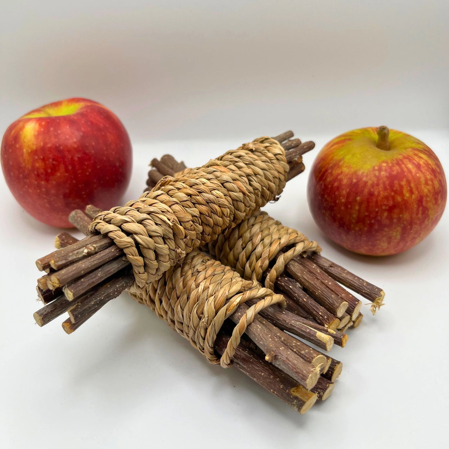 Sea Grass Wrapped Apple Stick Bundles - Hippity Hop Pet Shop