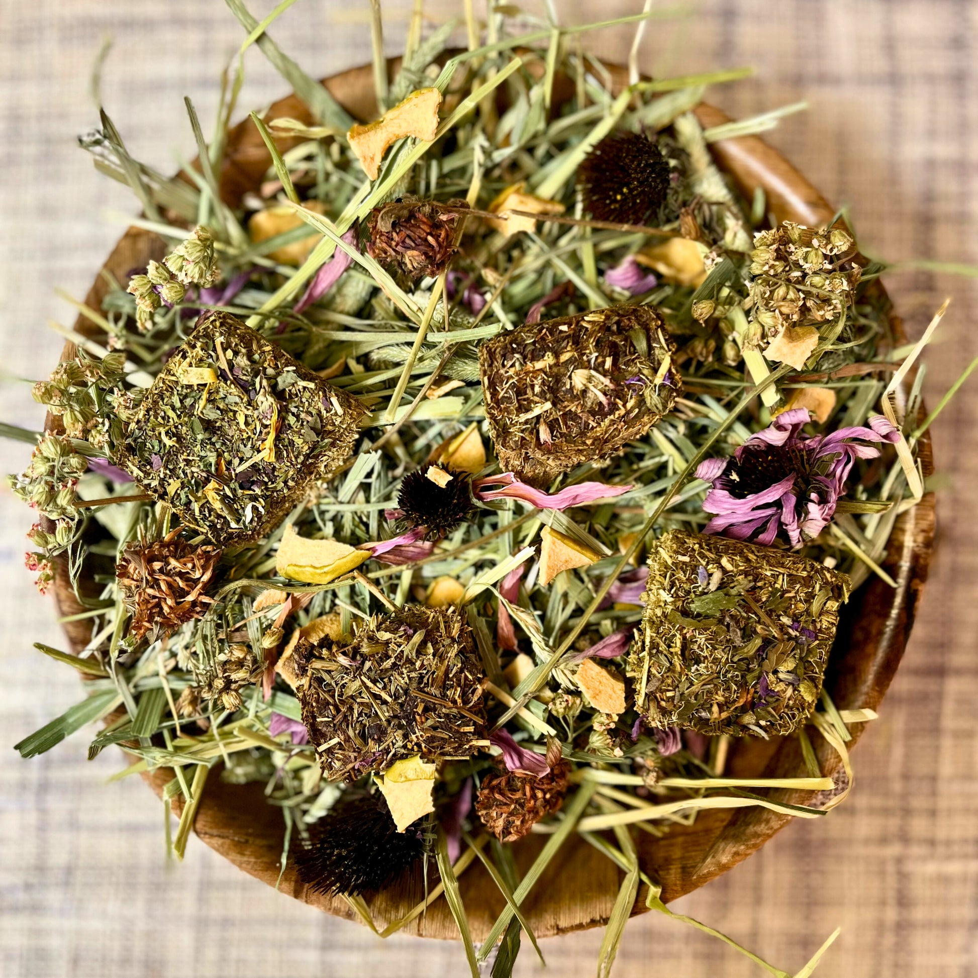 Meadow Harvest Box - Hippity Hop Pet Shop
