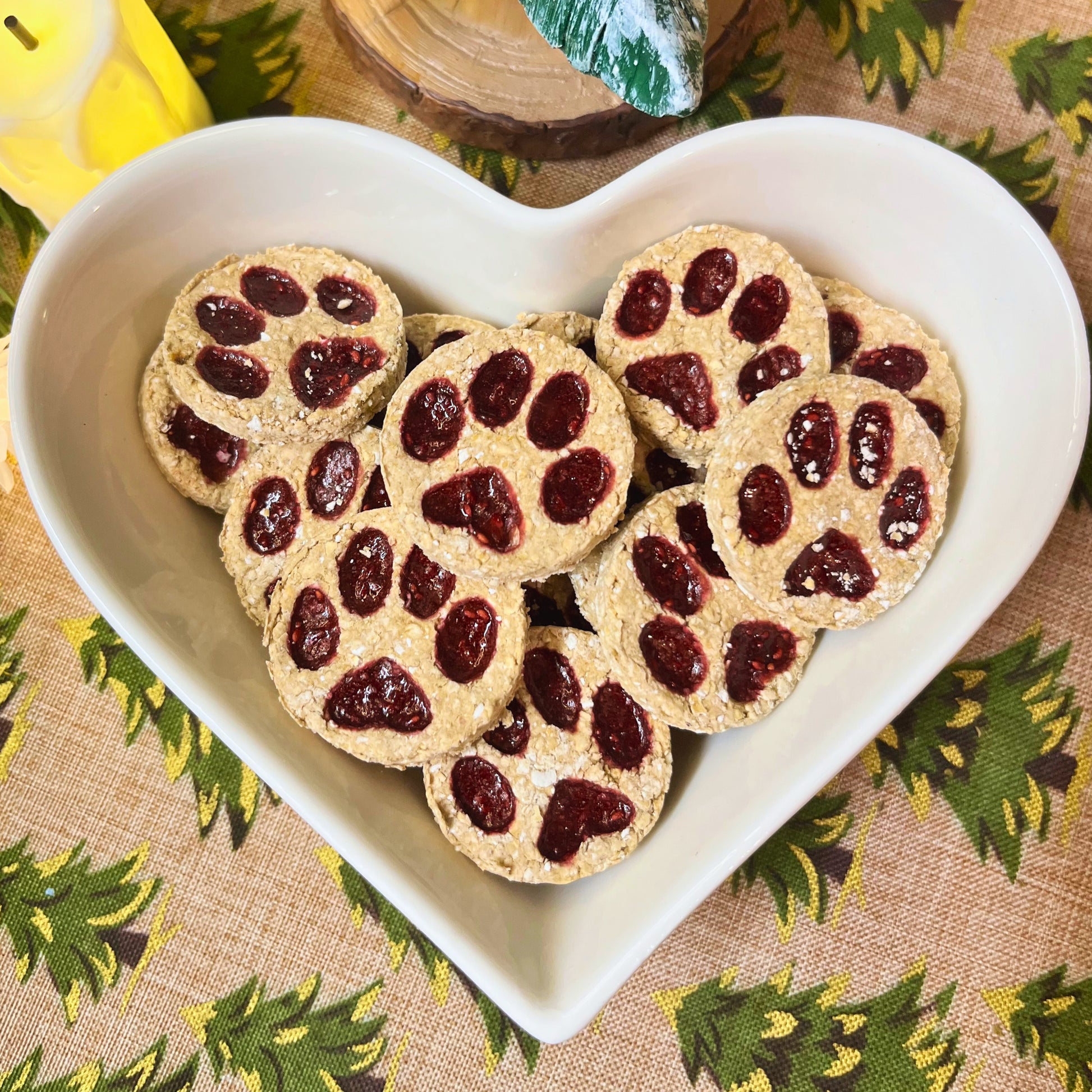 Pawprint Jam Cookies - Hippity Hop Pet Shop