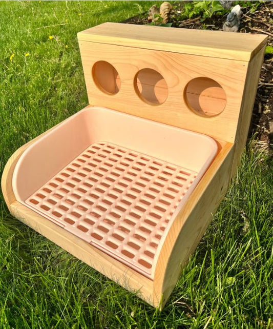 Rabbit Hay Feeder, Litter Box & Mesh Grate.