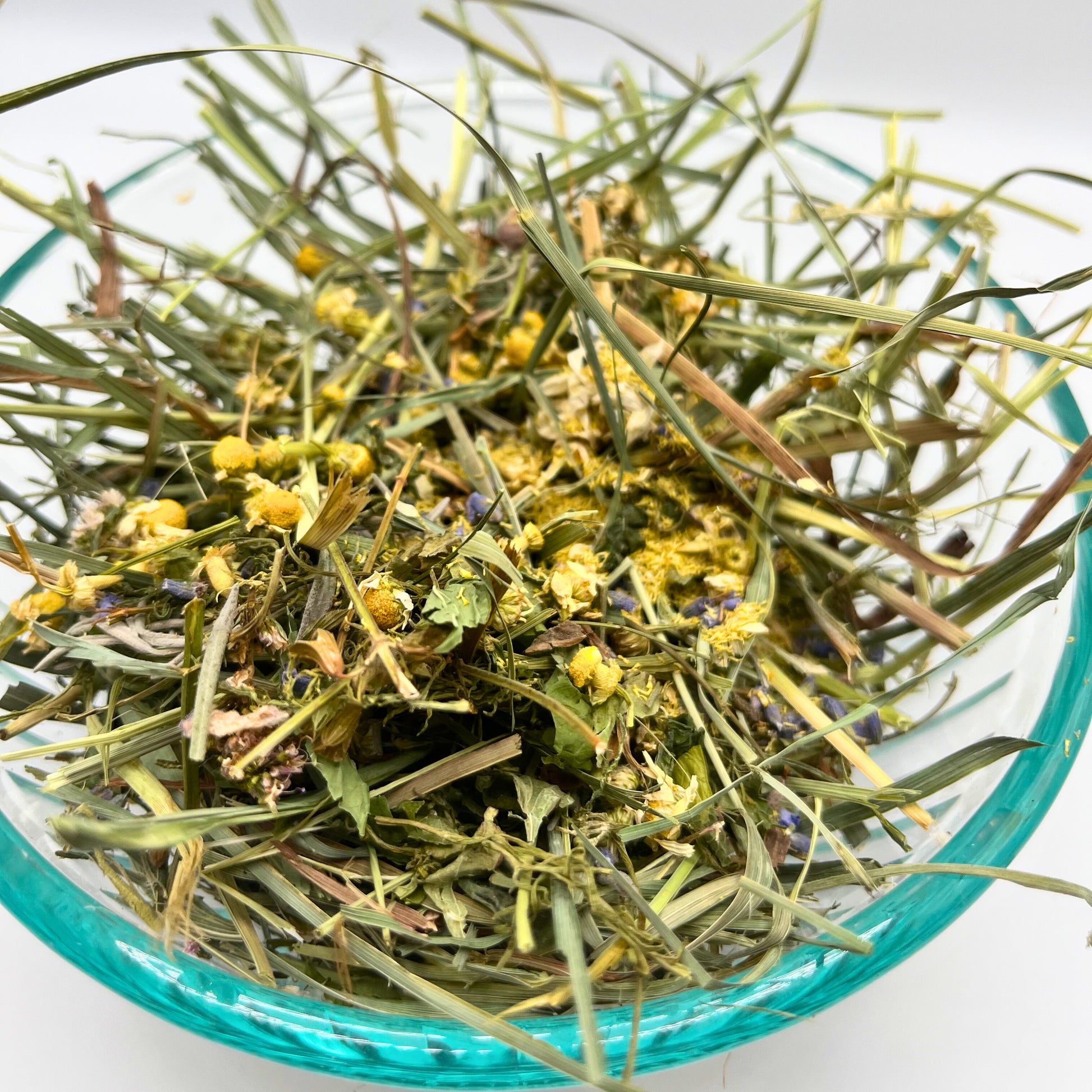 Calming Botanical Hay Blend for Small Animals - Hippity Hop Pet Shop