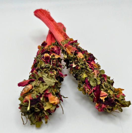 Floral-Dipped Sweet Bamboo Sticks