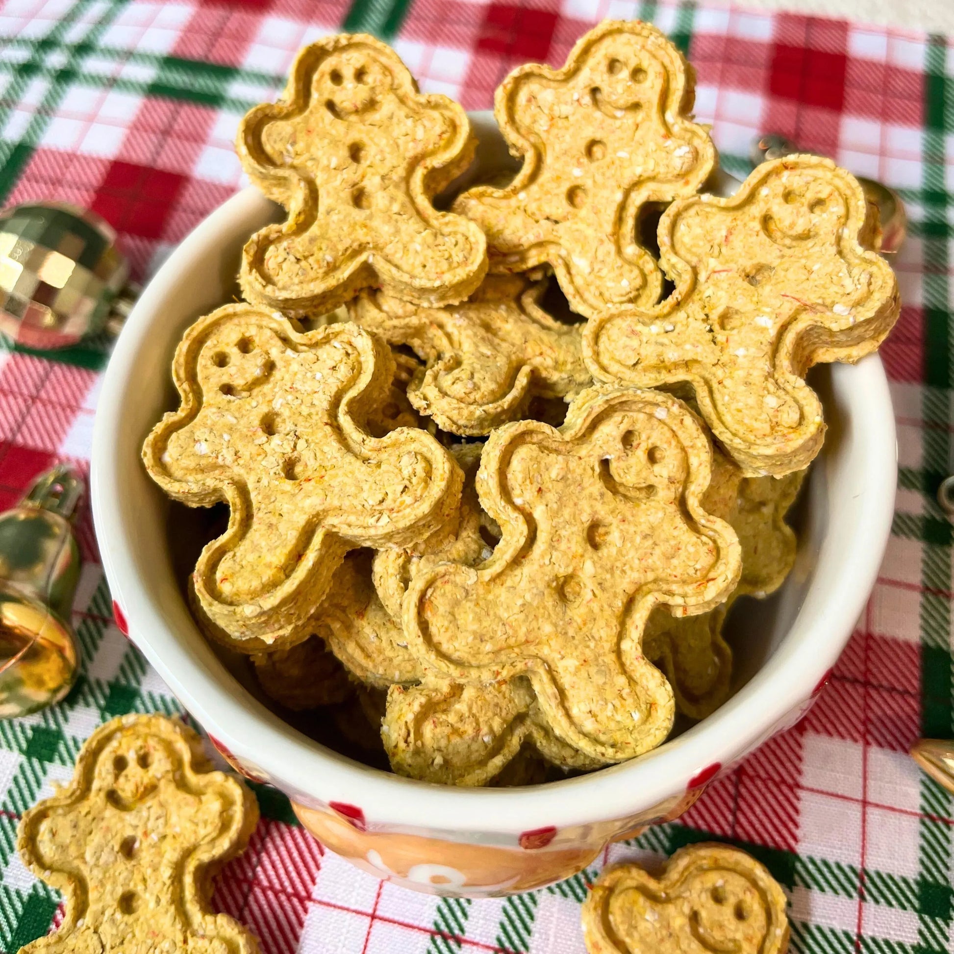 Spiced Pear Gingerbread Men - Hippity Hop Pet Shop